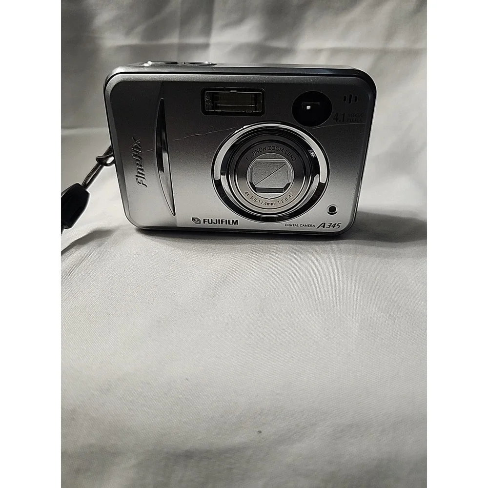 Fujifilm Finepix A345 4.1MP Digital FOR PARTS NOT WORKING LENS ERROR
